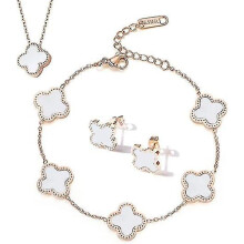 Fashionable Four-leaf Clover Jewelry Set, Women Titanium Steel Necklace Stud Earrings Bracelet Set Dainty Enamel Jewelry Set(white)