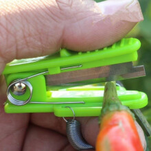 (Green, 1pc) Alloy Steel Thumb Cutter for Bonsai, Classic Garden Pruning Shear - Multi-functional Hand Tool for Tea Picking, Leaf Trimming & Bud Pinching
