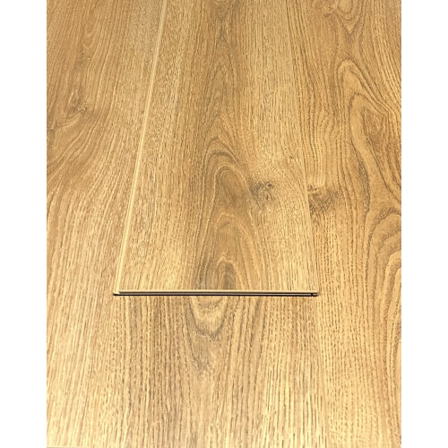 8mm Laminate Flooring - Click System - Natural Summer Oak Effect