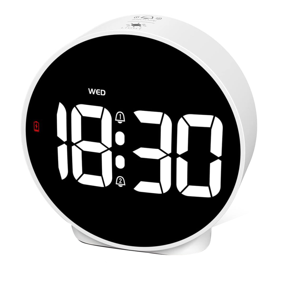 Réveil numérique de voyage, horloge de chevet alimentée par batterie, double alarme puissante pour gros dormeurs, blanc