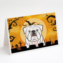 Balenie 8 bielych halloweenskych pohladn   c a ob   lok s anglick   m buldogom