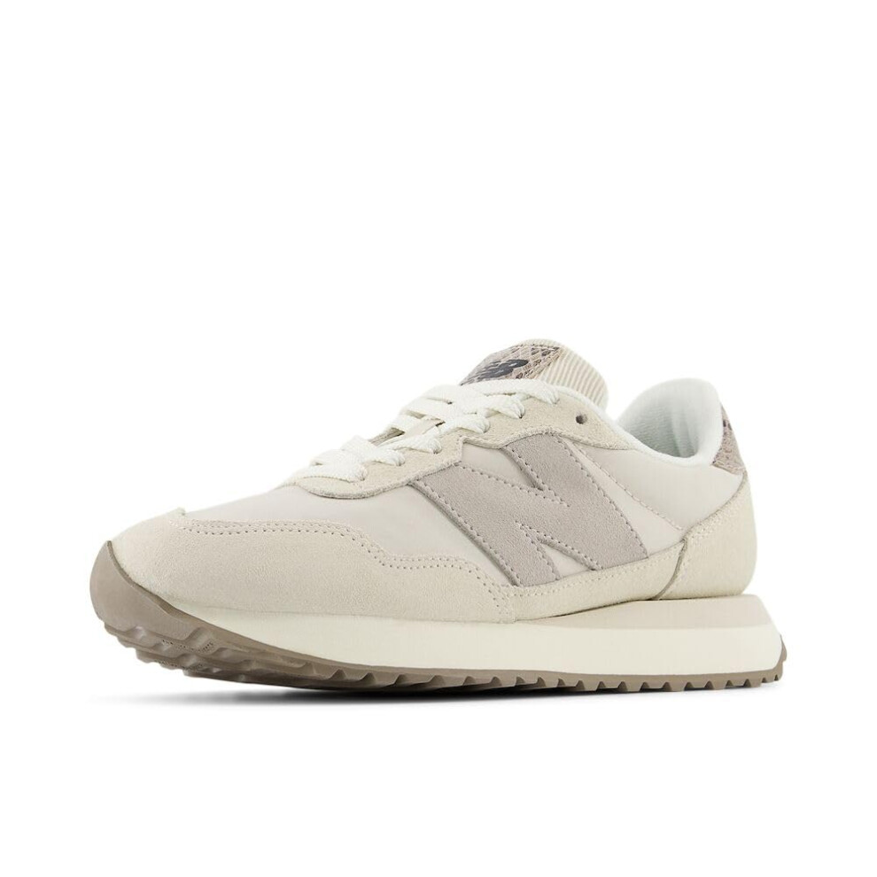 New Balance Women's 237 V1 Sneaker White/Beige 5