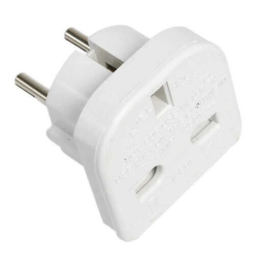 Universal Plug Adapter 3 Pin UK 2 Pin Euro plug Adapter Uusi