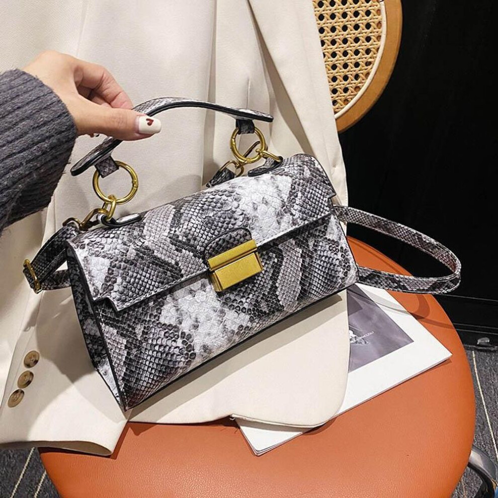 (black) Woman Fashion Snake Print Wrist Shoulder Bag New Luxury Brand Designer Handbags Trend Quality Leather Crossbody Small Square Bag