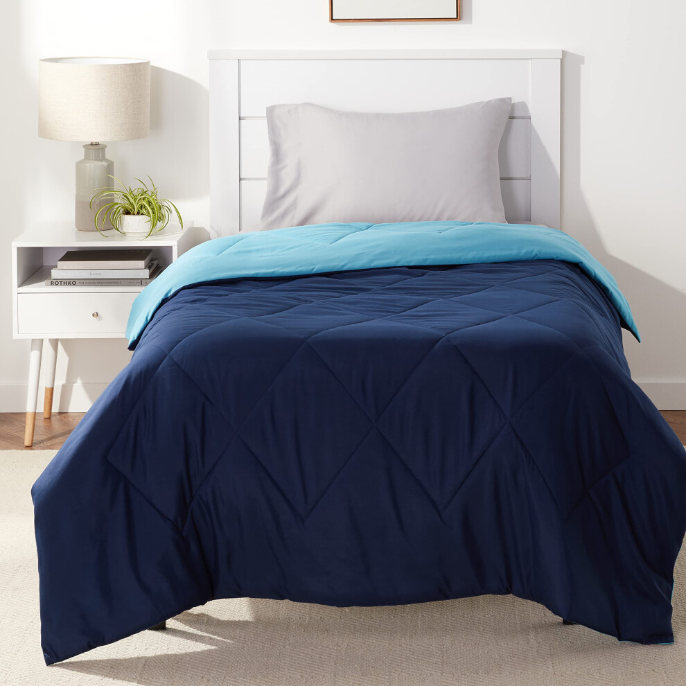 Amazon Basics Comforter Blanket Twin/Twin XL, Reversible Lightweight Microfiber All Season Blanket, Navy/Sky Blue