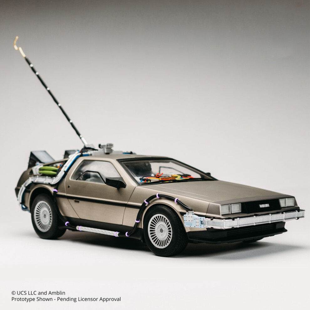 TOMY Back To The Future: DeLorean Time Machine 1:10 Diecast Model 47555CS