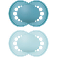 Original Soother 6+ Months (Pack of 2), Baby Soother Made from Sustainable Material, SkinSoft Silicone Teat, with MAM Soother Case, Blue (Designs May