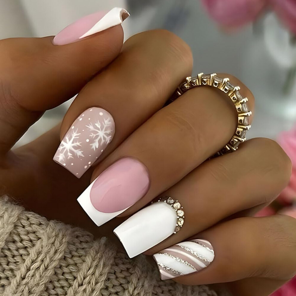 24 Pcs Christmas Elk False Nails Snowflake Fake Nails Flat head Nail Press On False Nails (B)