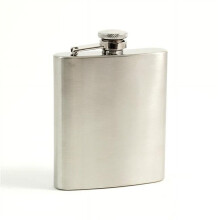 Bey-Berk International FS107S 7 oz roestvrijstalen fles in een satijnen afwerking met captive cap en duurzame rubberen afdichting - zilver