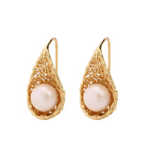 Bird's Nest natural pearl earrings simple fashion autumn and winter small number of senior women design earrings