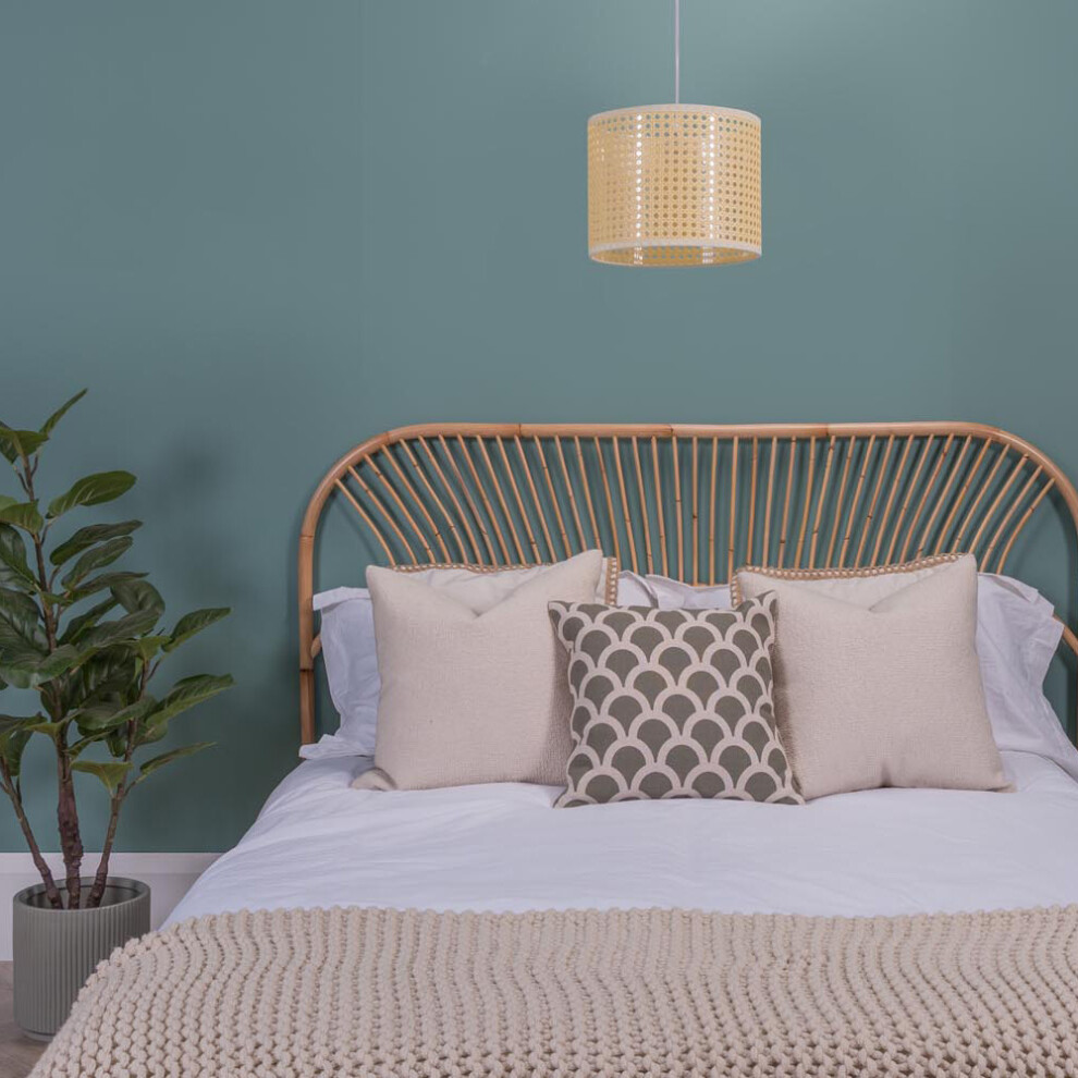Small Modern Cream Woven Rattan Wicker Effect Cylinder Ceiling Pendant/Table Lamp Drum Light Shade
