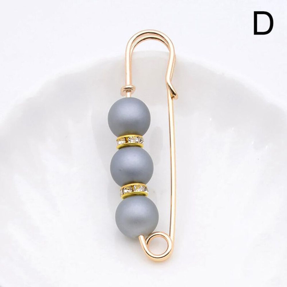 (D) Elegant Pearl Rhinestone Brooch