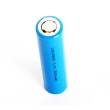 18650 2000mAh Wiederaufladbare Batterien 3.7V Li-Ion Batterie für Taschenlampen