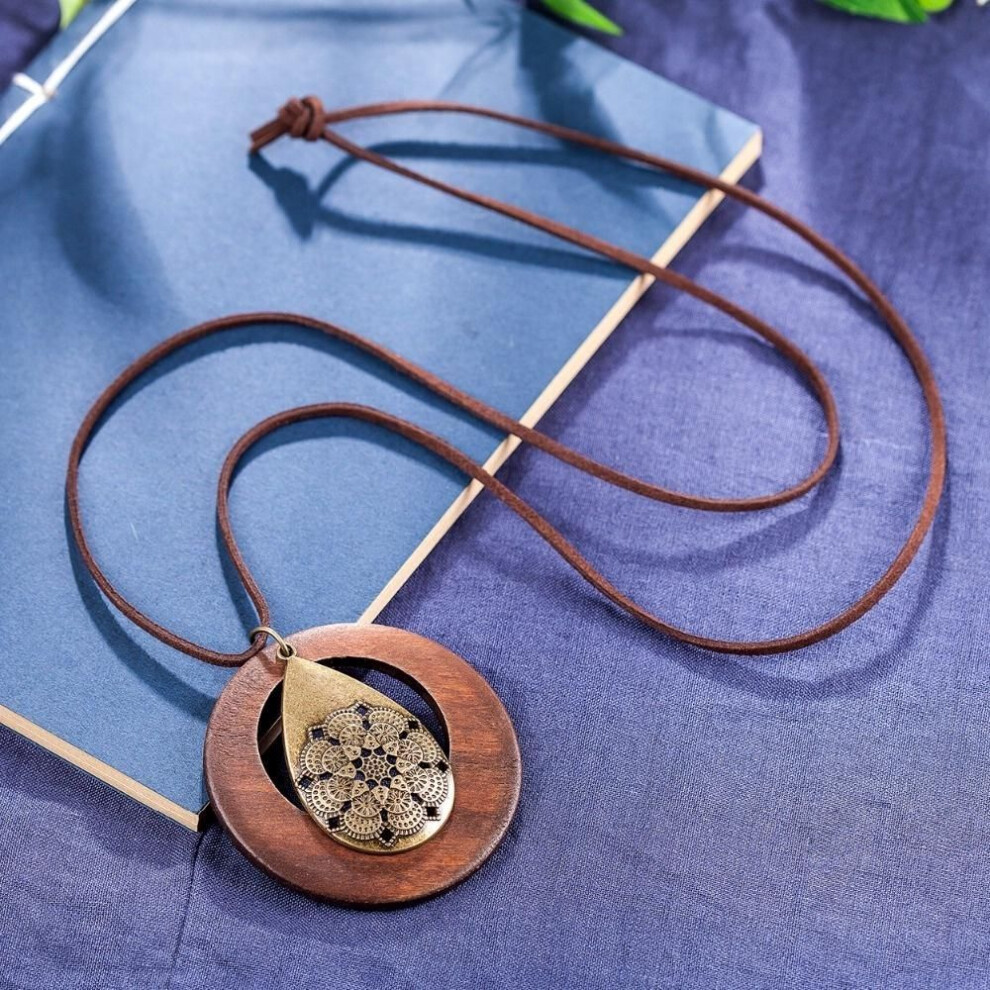 Vintage Woman Necklaces Jewelry Statement Necklaces Pendants Wooden Women Long Necklace