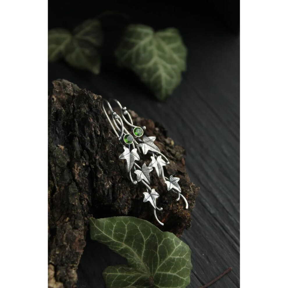 (green) New Trendy Emerald Maple Leaf Drop Earrings For Women Boho Jewelry Flower Leaves Silver Color Hook Dangle Earrings