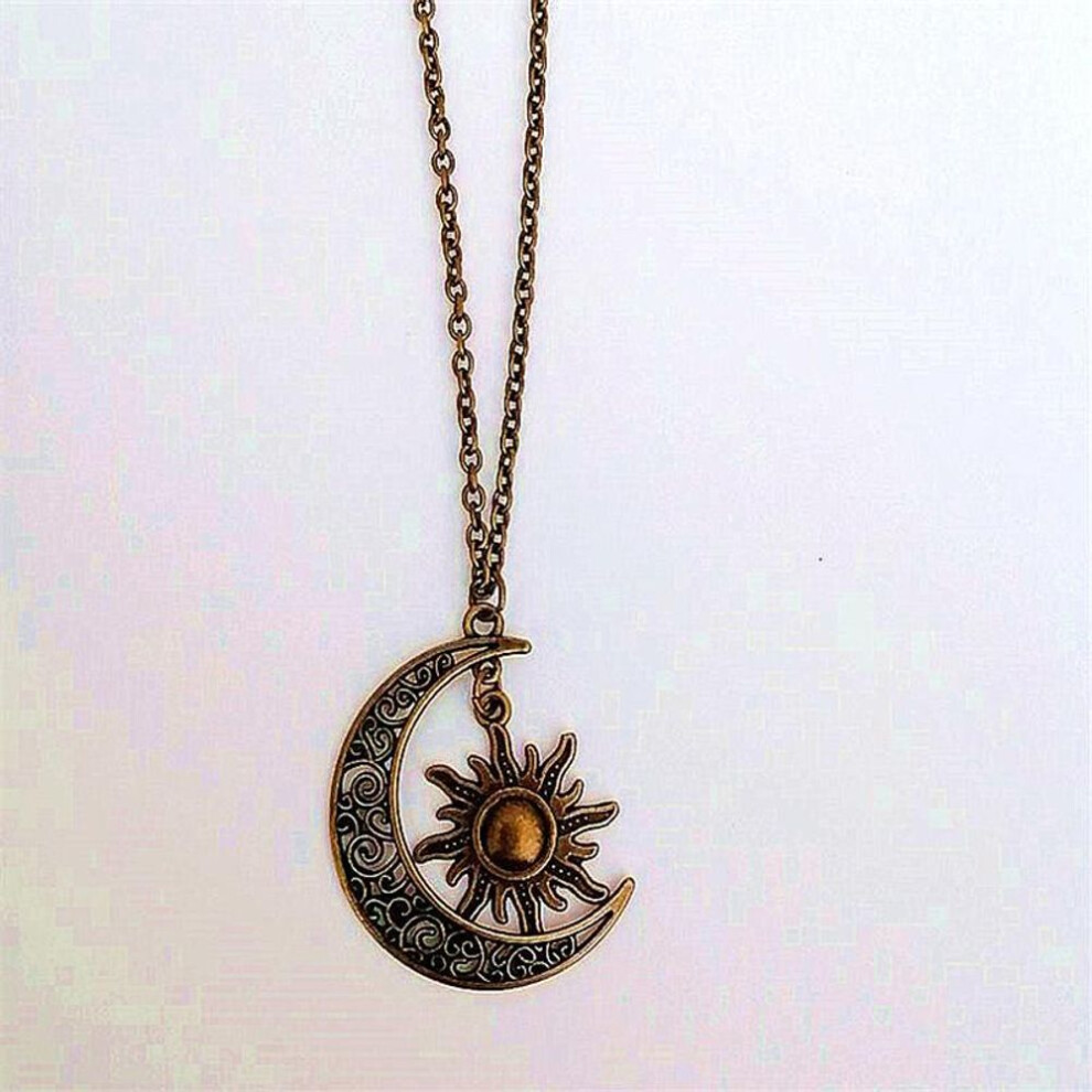 (antique bronze) Vintage Silver Bronze Color Sun Moon Necklace Hollow Crescent Moon Pendant Necklace For Women Men Sun Moon Jewelry Gifts