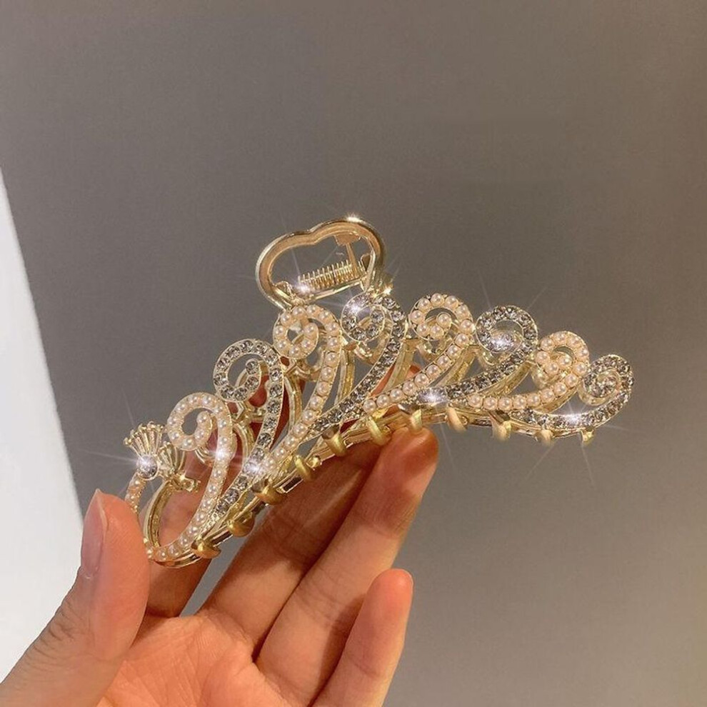 (phoenix) Elegant Metal Rhinestone Hair Claw Gold Color Hollow Geometry Hair Clips For Women Vintage Hairpin Hair Crab Hair Accessories