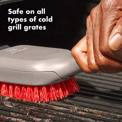 OXO OXO Good Grips Grilling Cold Clean Grill Brush 2