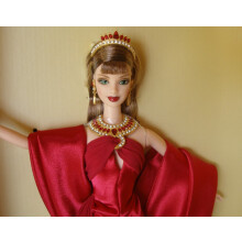 Barbie 2000 Edici   n Limitada Cuarta de la Serie Colecci   n Joyas Reales CONDESA DE RUB   ES