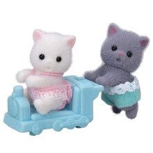 Calico Critters persialaiskissakaksoset - kaksi ker ilyhahmoa ja ty nt k rrytarvike mukana