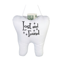 Lillian Rose Donthe Pillow perdido e encontrado 6,5 """" x 7,5 """"