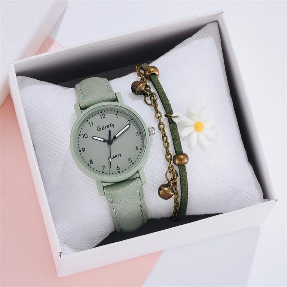 (light green) Women Fashion Watch Simple Leather Bracelet Watch Set Quartz Wristwatches Casual Female Clock