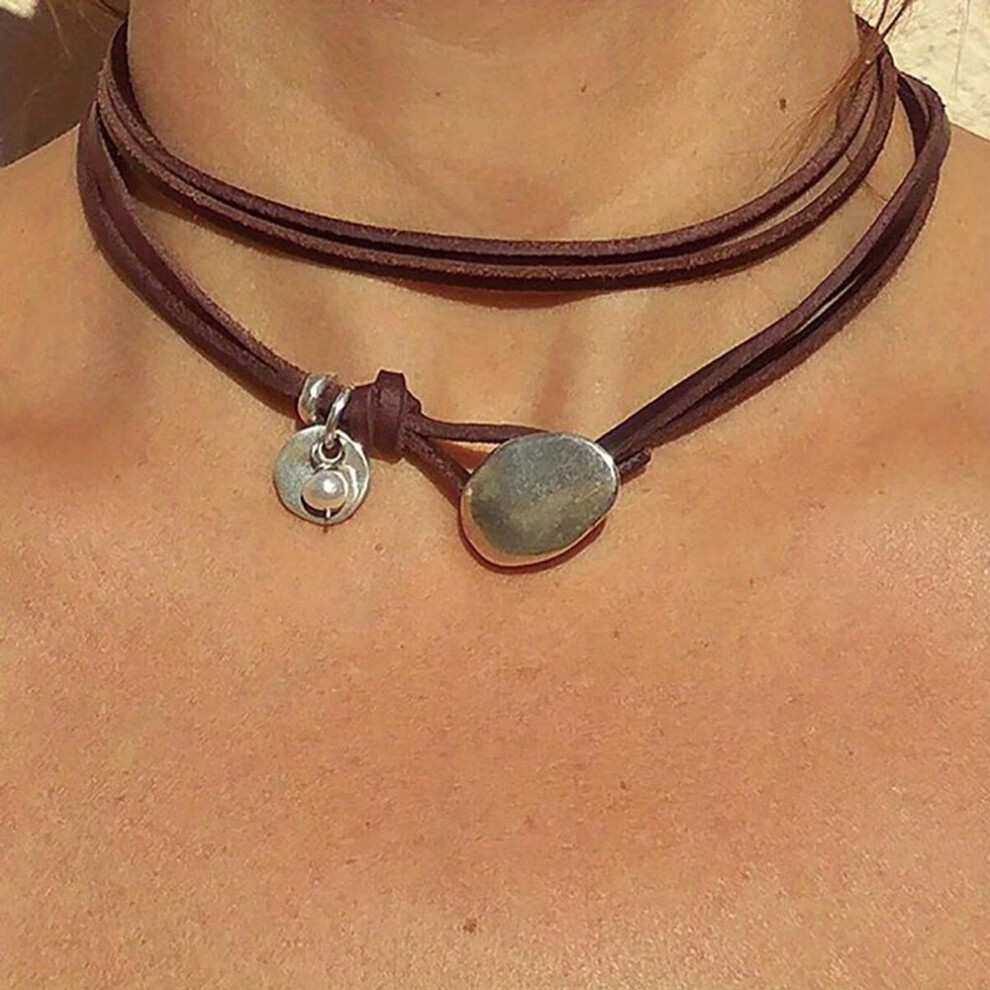(brown) 1pc Simple Round Plaque Double Layers Boho Style Leather Cord Brown Collar Necklace Womens Party Vacation Birthday Gift