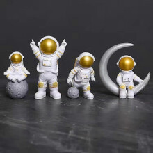 (Gold, One size) 4-piece Resin Astronaut Figure Status Figure Spaceman Sculpture Educational