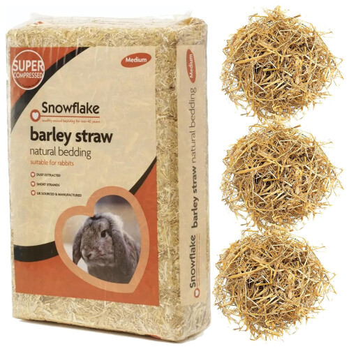 3kg (1 Bag) Soft Flake Barley Straw Medium Animal Bedding 2