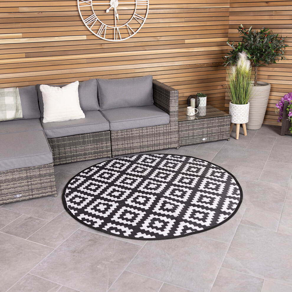 Charles Bentley Diamond Pattern Lightweight Waterproof Indoor/Outdoor/Patio Medium Round Rug Black 150cm
