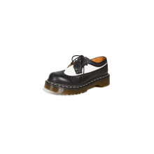 Dr. Martens 3989 Brogue BEX - Zapato de cuero con punta de ala de tres ojales para hombre y mujer, color negro y blanco, talla 8 (EE. UU.) para m