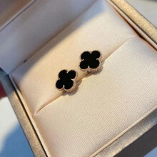 (black) Premium Temperament Four-Leaf Clover Earrings Light Luxury Simple Daily With Anti-Allergy Valentine Gift