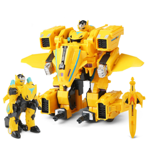 (Jaune) La machine transforme les jouets d'int?rieur de mod?le de robot ajust? par d?formation d'?jection