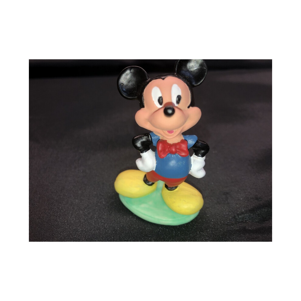 Sole Favors (Mickey Mouse) Resin Mickey Mouse / Minnie Mouse Figurines