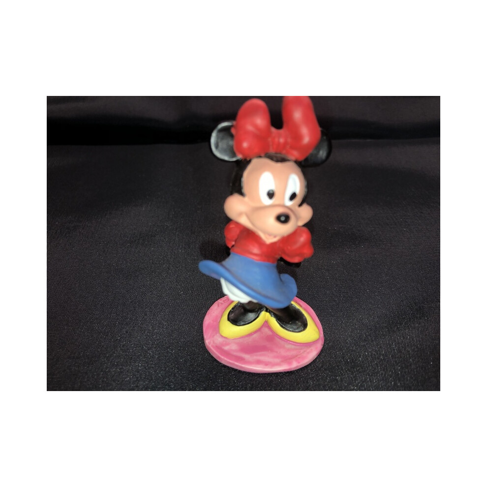 Sole Favors (Minnie Mouse) Resin Mickey Mouse / Minnie Mouse Figurines