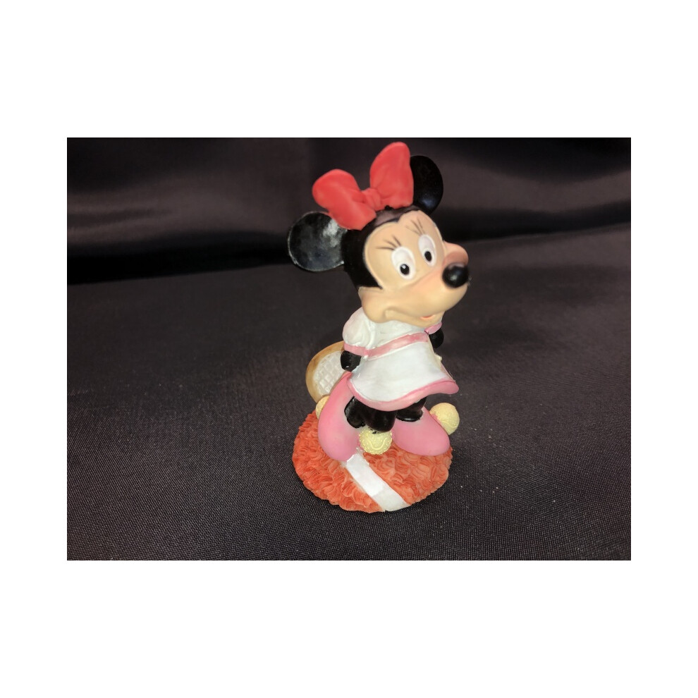 Sole Favors (Minnie Mouse - White Dress) Resin Mickey Mouse / Minnie Mouse Figurines