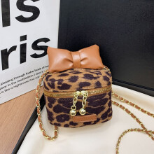 (Brown Bow) Contemporary Leopard Print Childrens Shoulder Bag With Elegant Bow Chain And