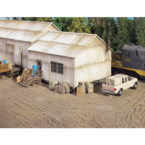 Walthers Cornerstone Kit HO Scale Clayton County Lumber 2