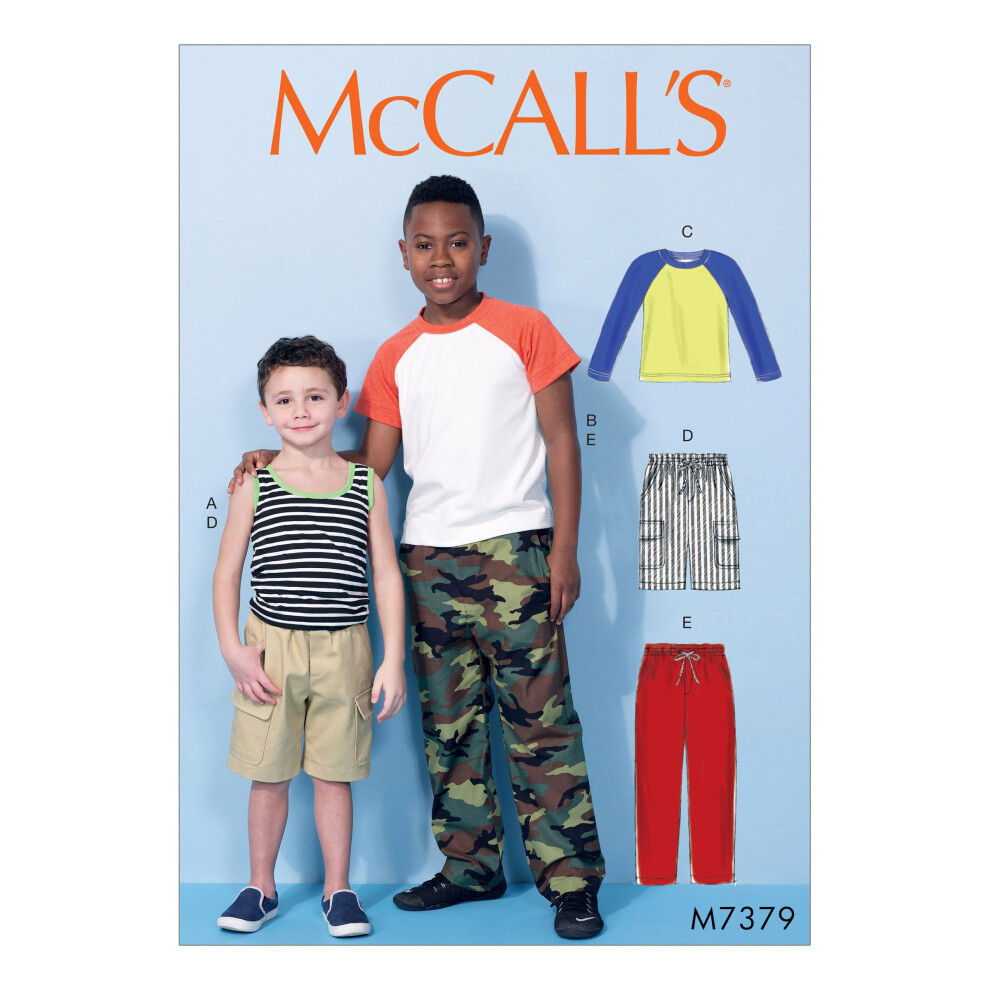 Patrons McCall's pour hauts    manches raglan et d  bardeurs, shorts et pantalons cargo