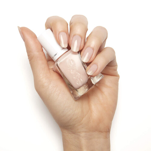 essie Essie GelCouture 40 παραμυθένια ραπτική 1