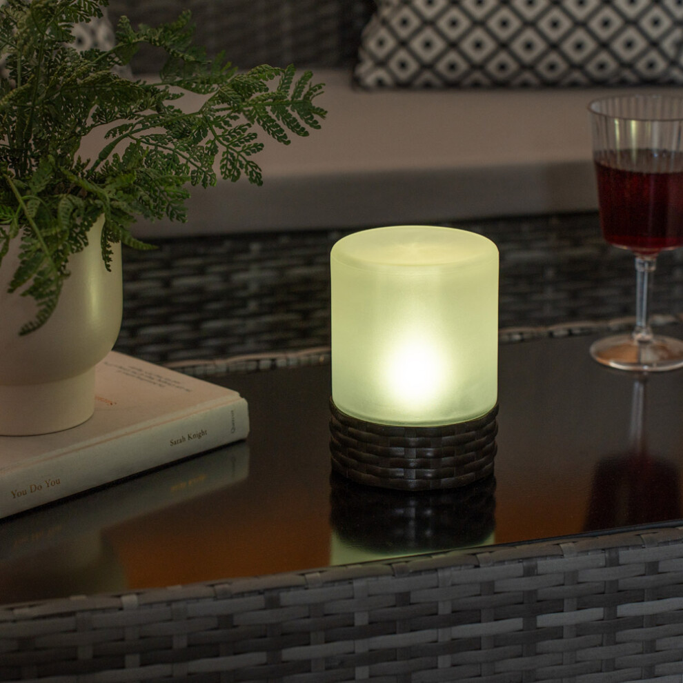 ValueLights Rattan Solar Powered Outdoor Table Lamp with Glass Shade