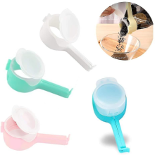 Voedselafsluitclip met schenktuiten, 4 stuks voedselzakclips, vochtbestendige klem, snackafsluitklem blauw + groen + roze + wit