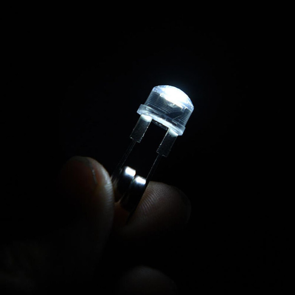 50Pcs/Lot 8Mm Super White Bright Straw Hat Bright Lamp Emitting Diode