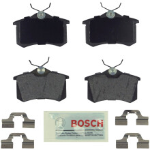 BOSCH BE340H Blå Semi-Metallic Bromsklossar Med Tillbehör - Kompatibel Med Utvalda Audi A3, A4, A6, A8, S4, S6, S8, TT; Volkswagen Beetle, Cabr