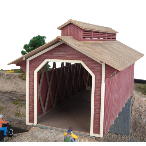 Walthers Cornerstone Willow Glen CVRD Bridge Train 2