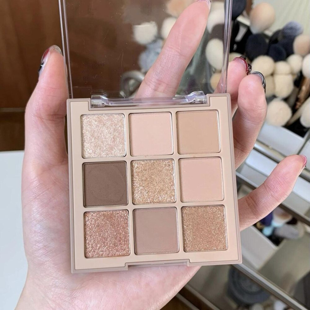 (as the picture, 05#) Nine-Color Waterproof Matte & Glitter Eyeshadow Palette - Long-lasting, Sweat-proof, and Brightening.