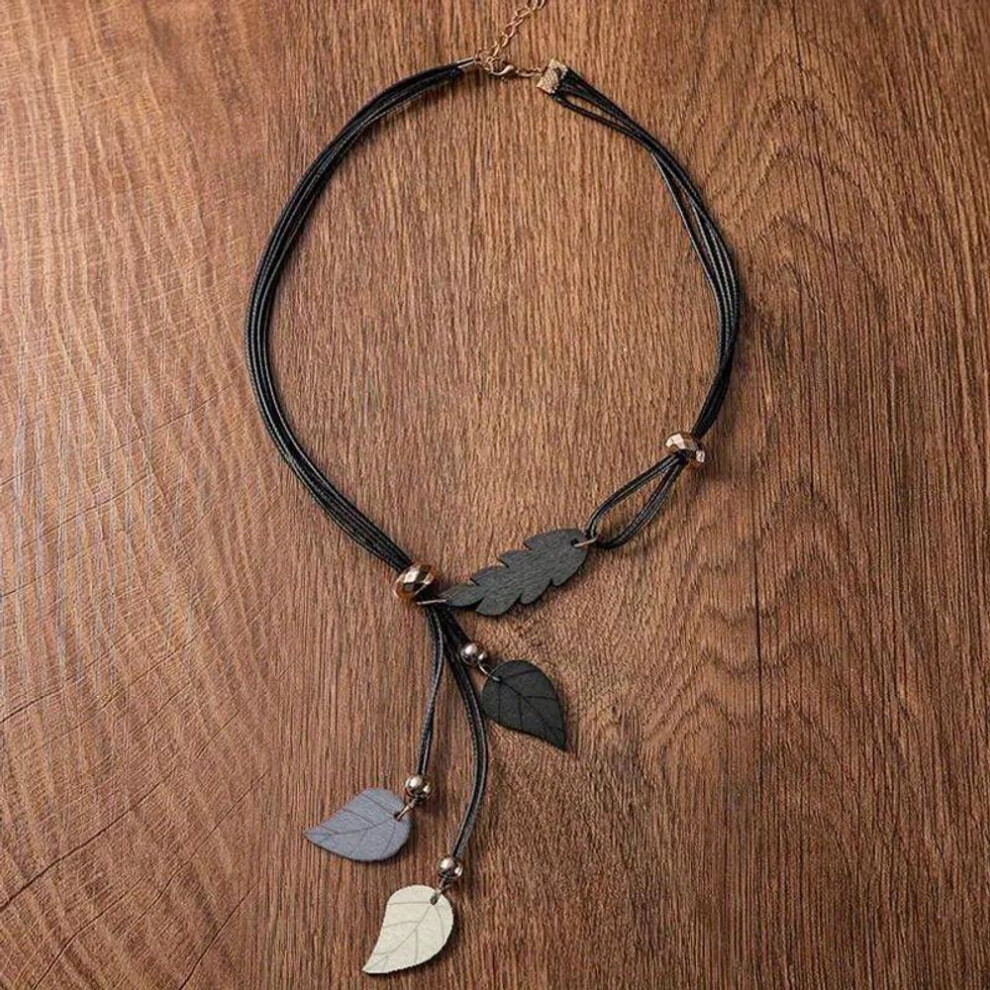 (grey) Bohemian Handmade Wooden Leaf Pendant Necklace For Women - Vintage Ethnic Statement Collar,deal For Daily And Gift-giving Occasions,christmas Holiday
