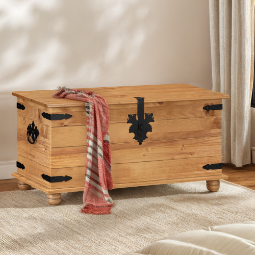 Mercers Furniture Corona Blanket Box Toy Trunk Ottoman Solid Mexican Pine Wooden