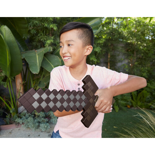 Mattel Minecraft Leksaker, Deluxe Netherite Svärd, Barnstorlek Rollspelsaccessoar 1
