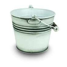 Planter com al   a de metal em faixas de 6 polegadas brancas r   sticas.